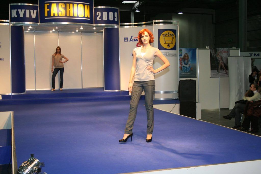 http://lookat.com.pl/wp-content/uploads/2016/04/Kiev-Fashion-2009-120-1024x683.jpg
