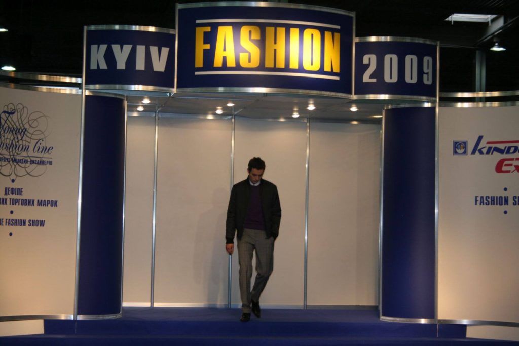 http://lookat.com.pl/wp-content/uploads/2016/04/Kiev-Fashion-2009-222-1024x683.jpg